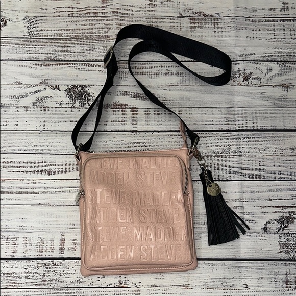 Steve Madden Pink‎ Blush Crossbody Bag with Tassel - Picture 1 of 13